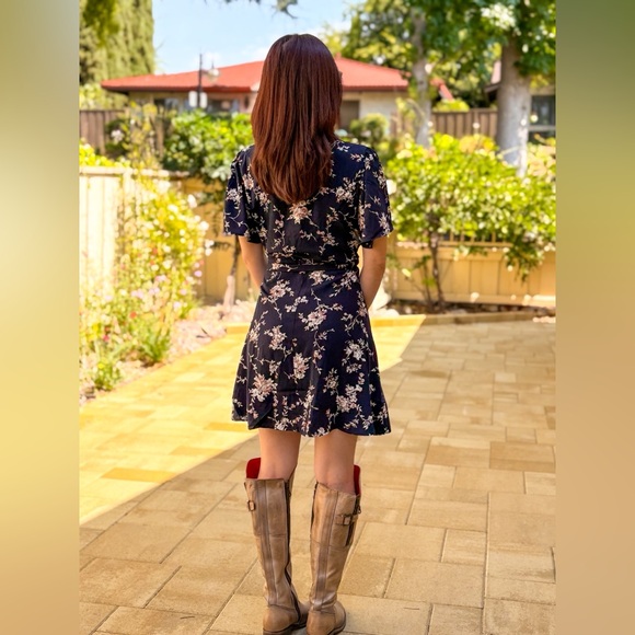 Floral Wrap Dress With Flare Sleeves - Picture 6 of 6